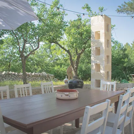 Prázdninový dům Ad Un Passo Da - Trulli Con Camino, Foresta E Bbq